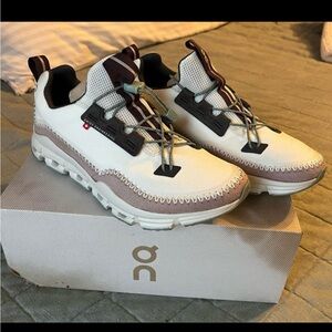 ON Sneakers